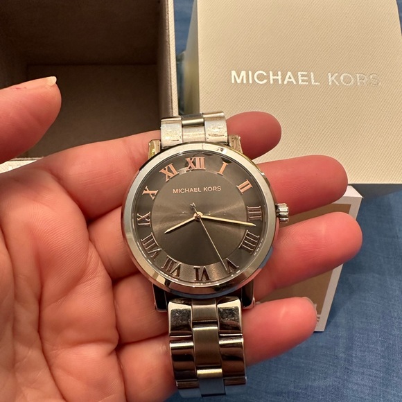 Michael Kors Accessories Michael Kors Norie Silver-Tone Watch - Picture 3 of 5